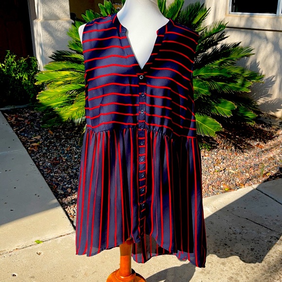 Torrid Lexie Blue & Red Stripe Georgette Tunic Tank High Size 2 - Picture 2 of 15